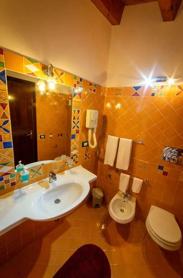 Clelia Case Centro Storico Holiday home Isola di Ustica