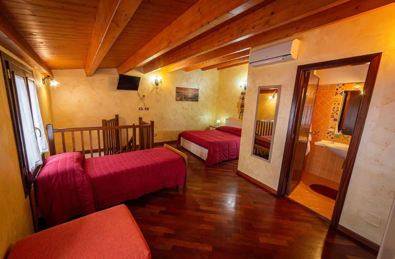 Clelia Case Centro Storico Holiday home Isola di Ustica Italy